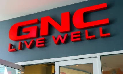 GNC storefront with a Live Well sign